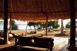 Gili_Asahan_Eco_Lodge_Accommodation_Lombok_Indonesia_Italian_Restaurant-3-255x170