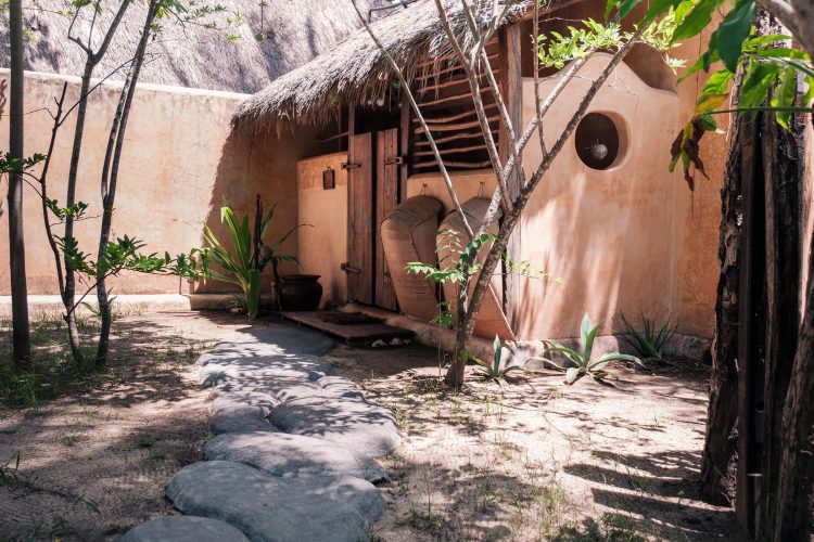 Gili Asahan Eco Lodge - Bale with private bathroom web3