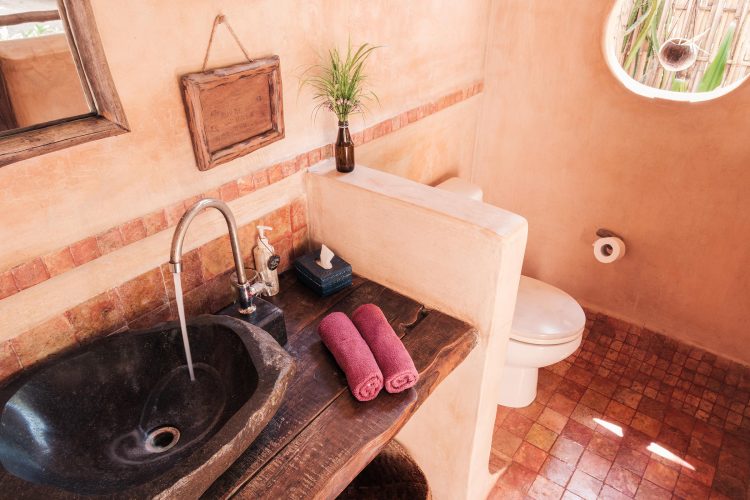 Gili Asahan Eco Lodge - Bale with private bathroom web5